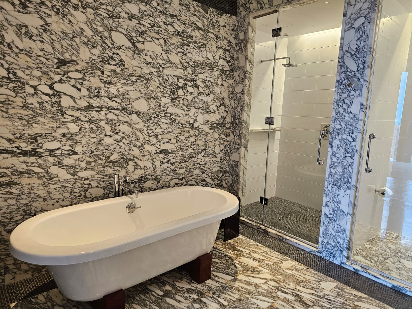 huahinrealty-бангкок-ritz-carlton-residence-151-кв-м-08