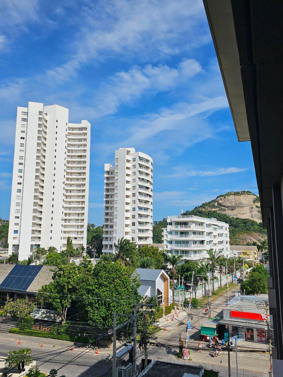 huahinrealty-студия-30-кв-м-в-кондоминимум-baan-peng-ploen-02
