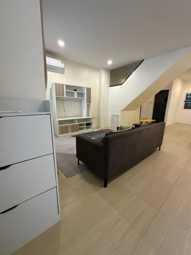 huahinrealty-сдаётся-таунхаус-в-центре-города-рядом-с-bluport-01